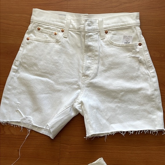 NWT GAP 6" High Rise Cheeky White Midi Shorts Washwell Size 26 2P - Picture 5 of 6